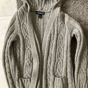 Abercrombie & Fitch hooded sweater size small